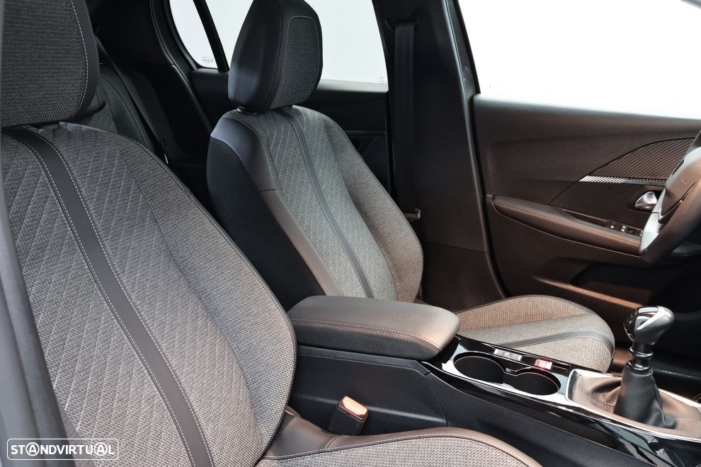 Peugeot 208 1.2 PureTech Allure - 19