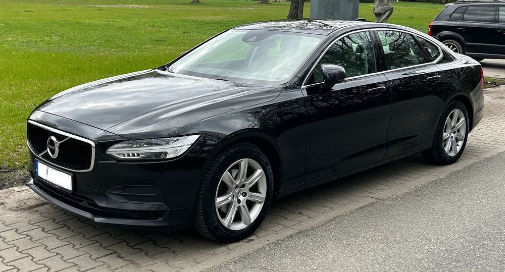 Volvo S90 D4 Momentum