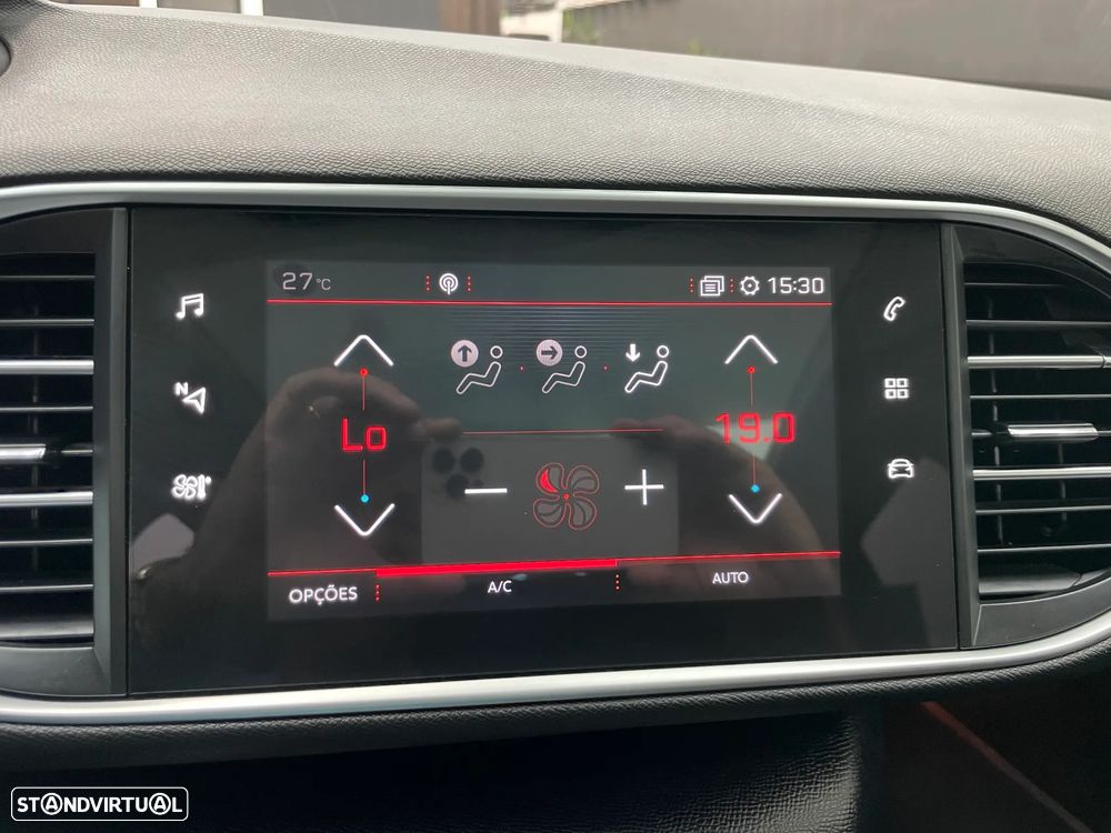 Peugeot 308 SW 1.5 BlueHDi GT EAT8 - 23