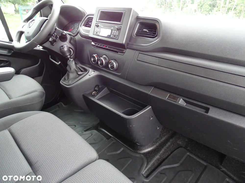 Renault MASTER  SKRZYNIA na bliźniaku - 21