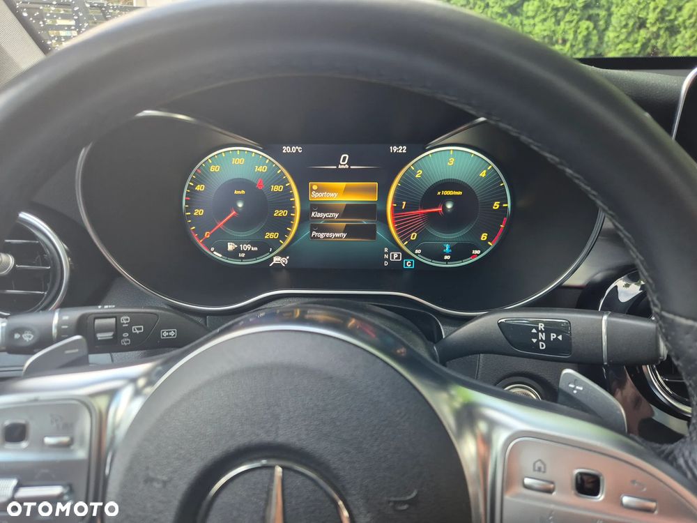 Mercedes-Benz GLC - 23