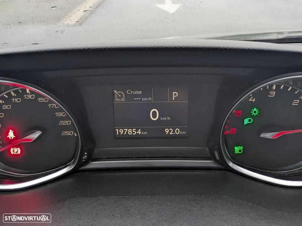 Peugeot 308 SW BlueHDi 130 EAT8 Stop & Start Active - 12