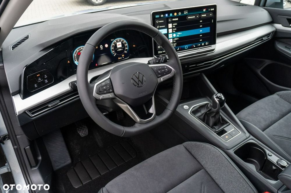 Volkswagen Golf - 11