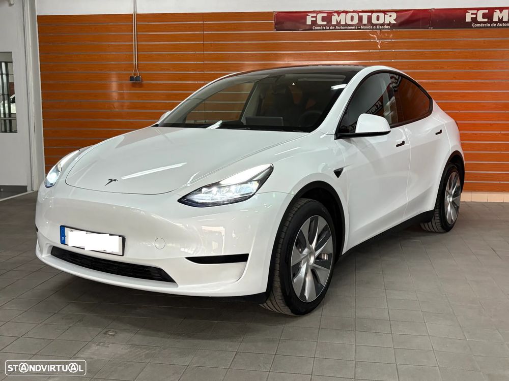 Tesla Model Y RWD - 2