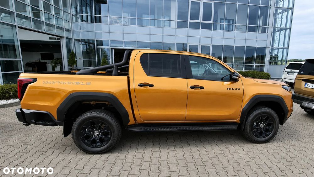 Toyota Hilux - 4