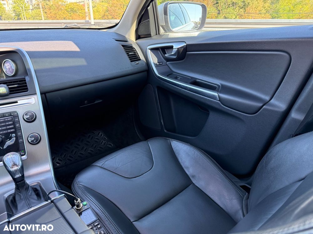 Volvo XC 60 D4 Momentum - 13