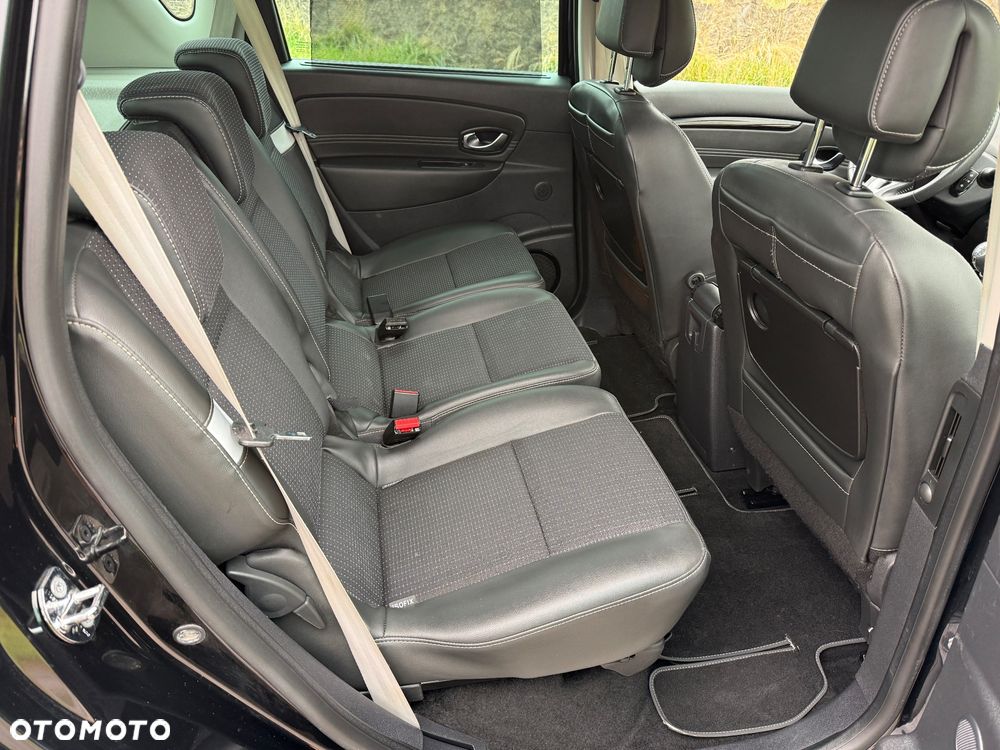 Renault Scenic TCe 130 Bose Edition - 25