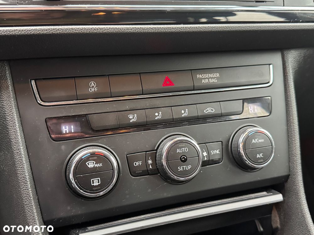 Seat Leon 2.0 TDI DPF Style - 25