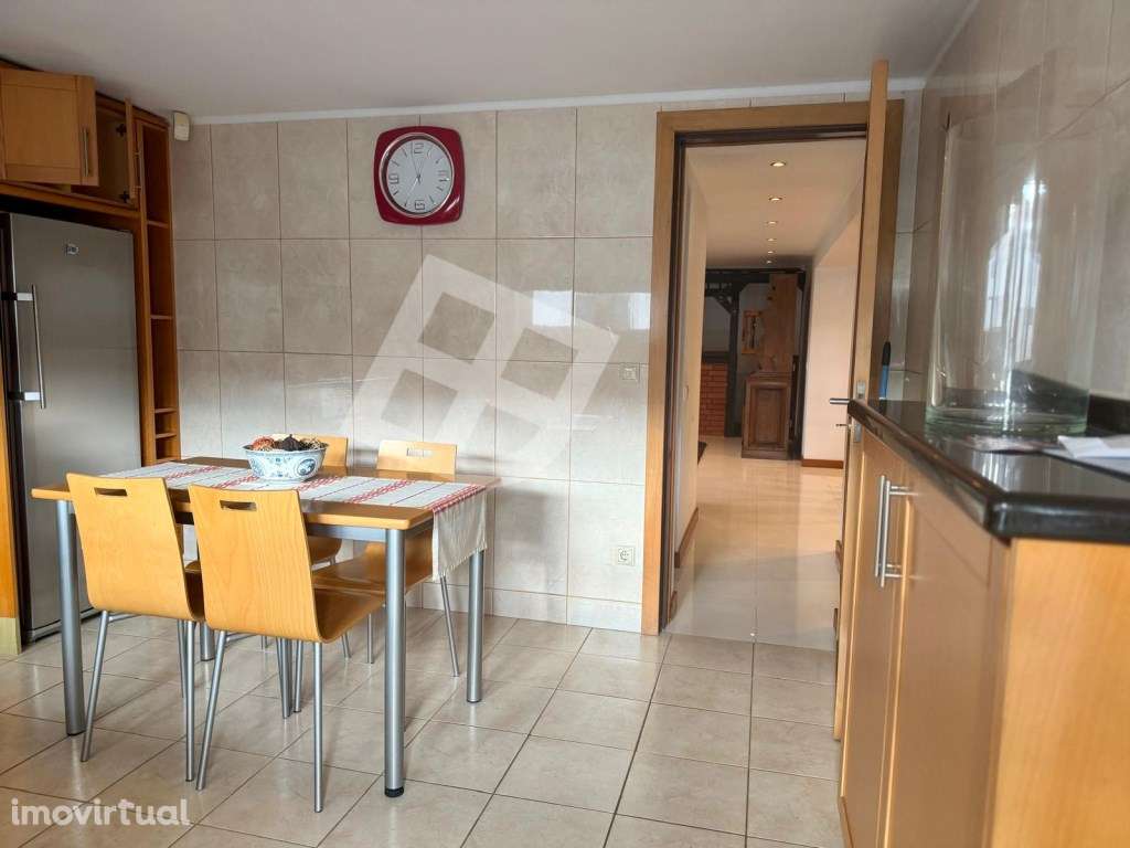 Moradia T4 Isolada c/ Jardim - Patela - S. Bernardo - Grande imagem: 5/46