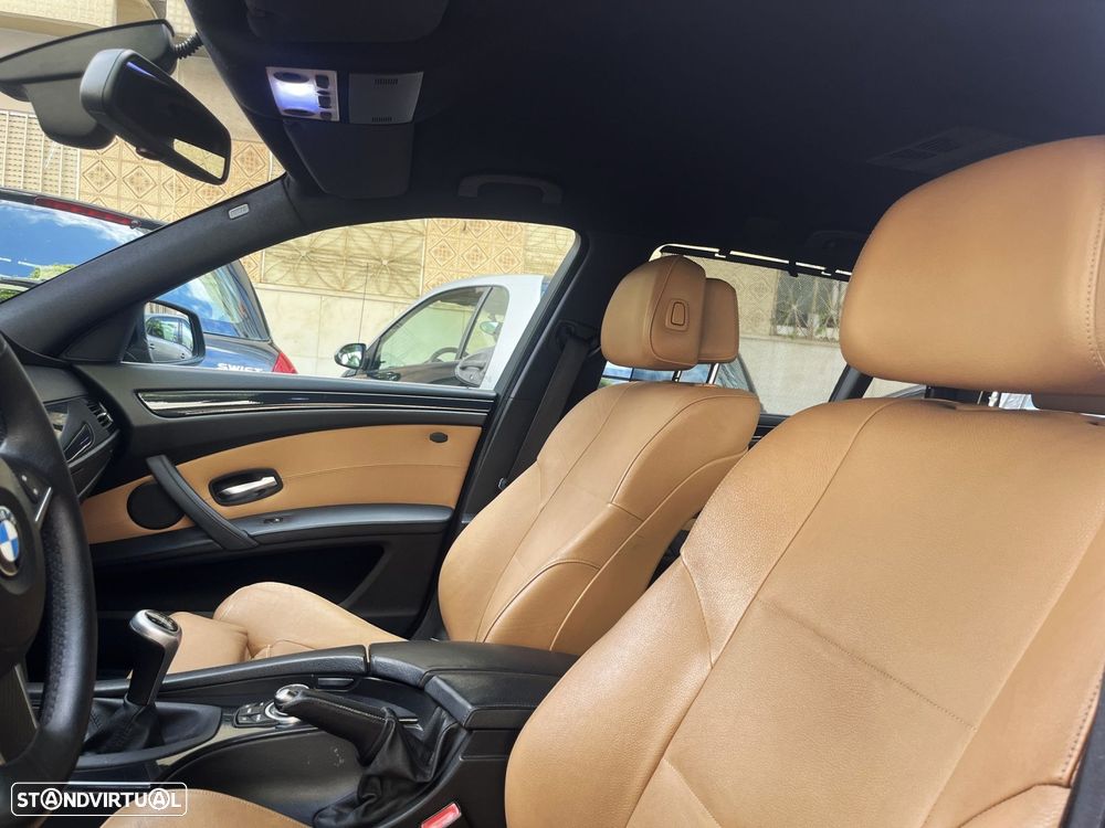 BMW 520 d Executive - 15