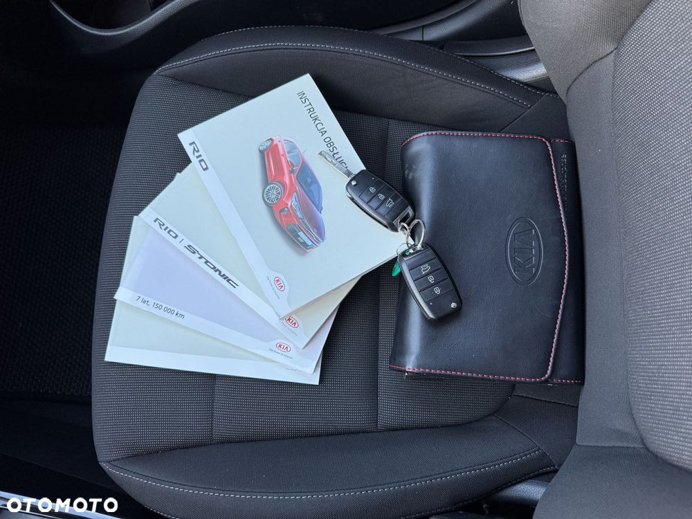 Kia Rio - 26