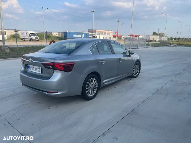 Toyota Avensis 1.8 Executive - 22