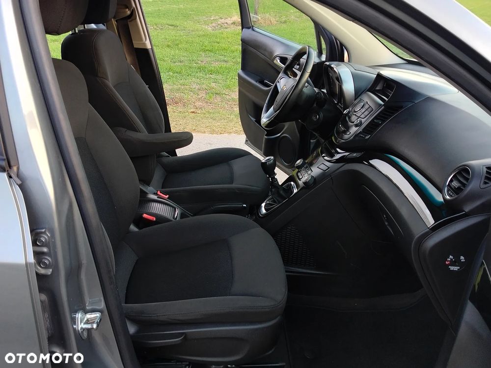 Chevrolet Orlando 1.8 LS - 23