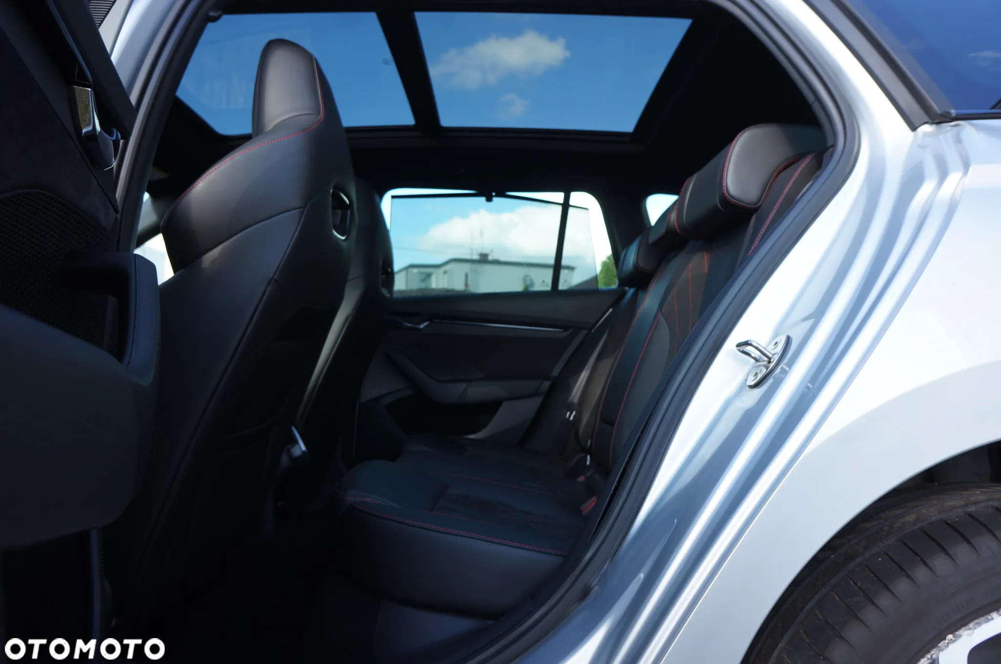 Skoda Octavia 2.0 TDI DSG 4x4 RS - 14