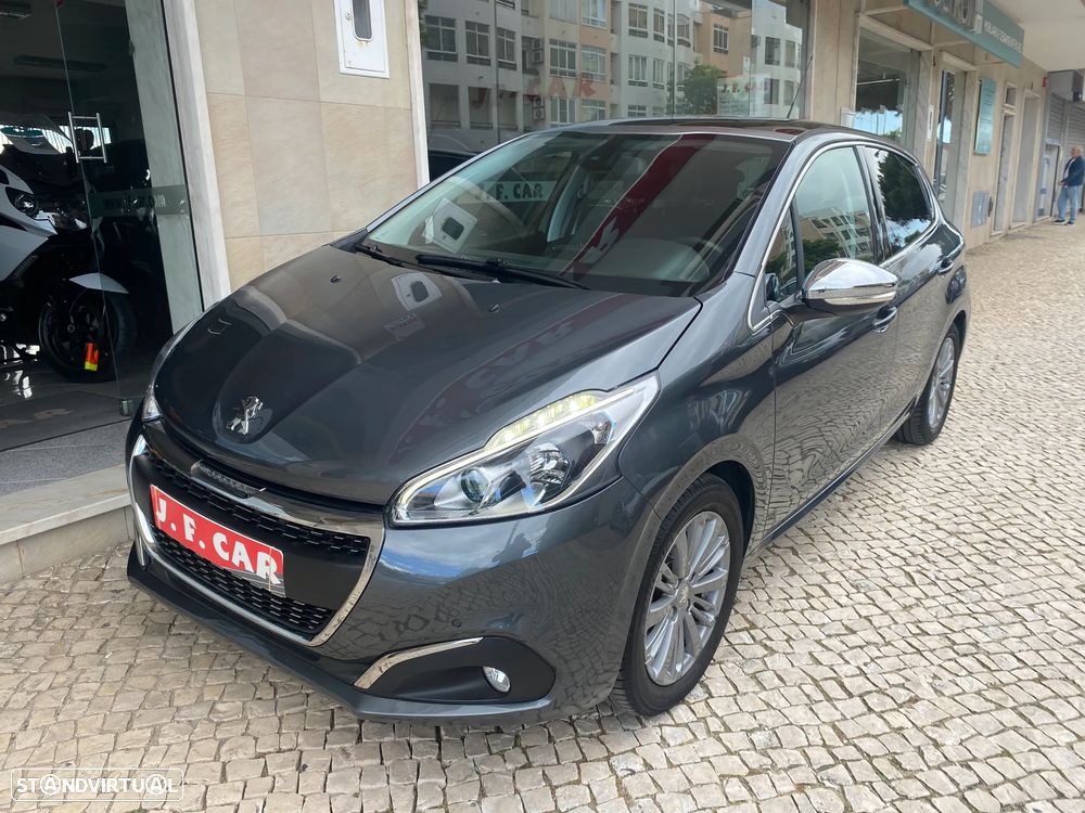 Peugeot 208 PureTech 110 Stop & Start Allure - 13