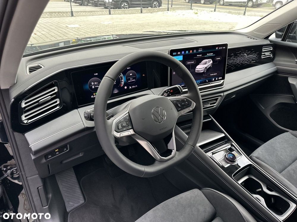 Volkswagen Tiguan - 10