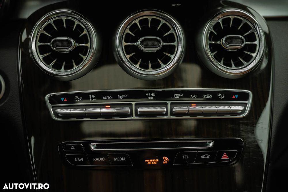 Mercedes-Benz GLC - 22