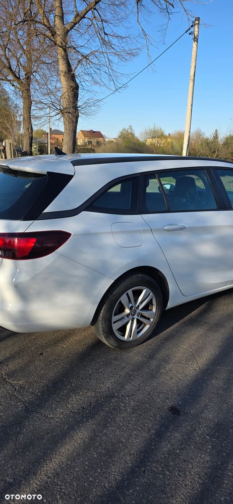 Opel Astra 1.6 CDTI Sport - 18