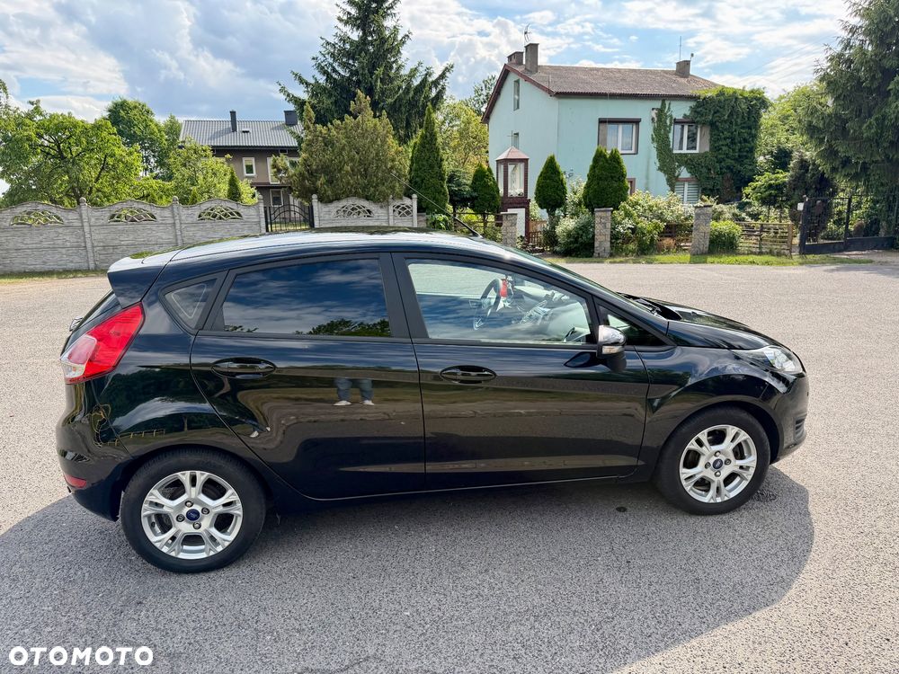 Ford Fiesta 1.25 Celebration - 11