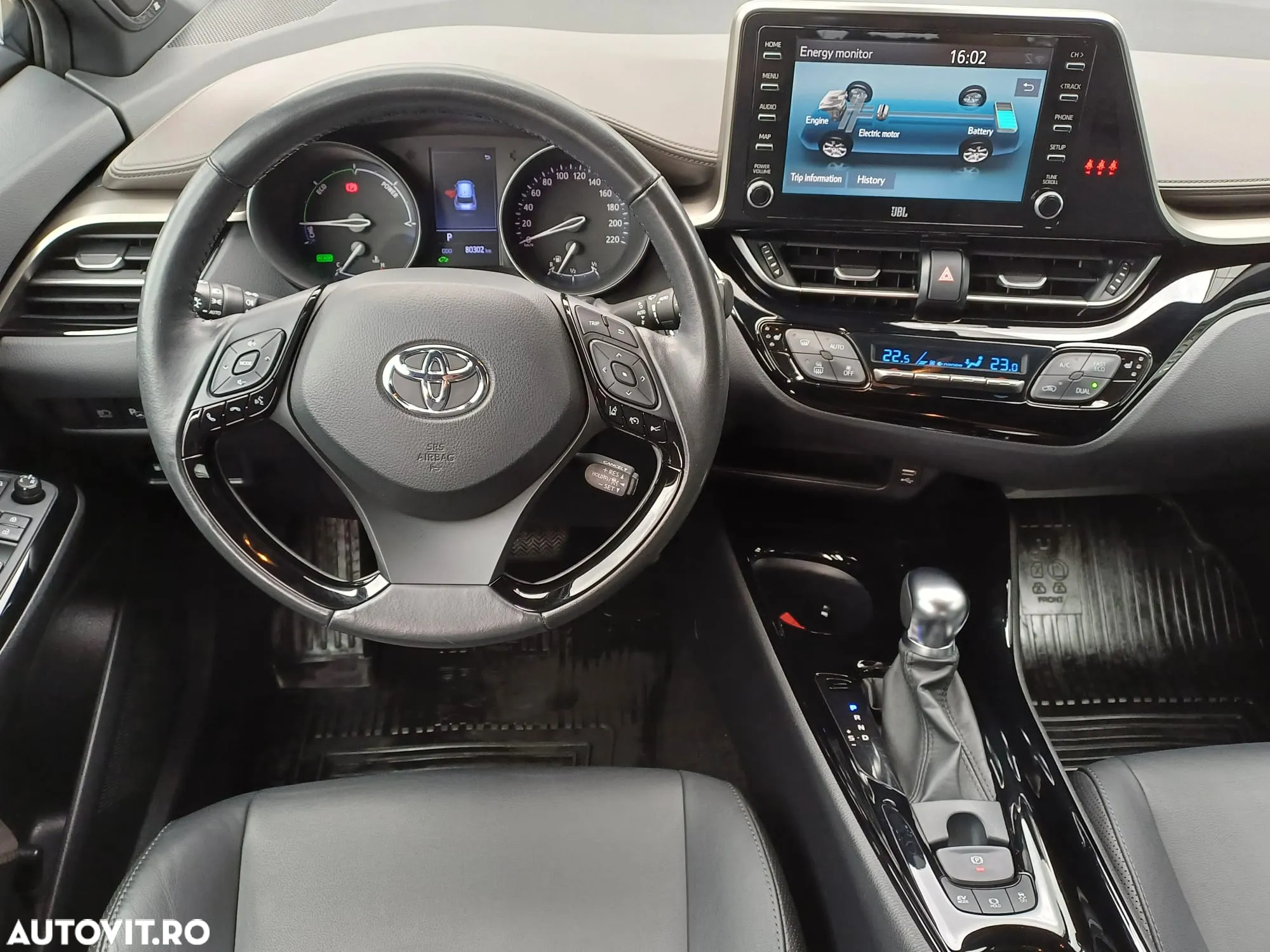 Toyota C-HR 2.0 HSD 184 CP 4x2 CVT Classy Bi-Tone - 11