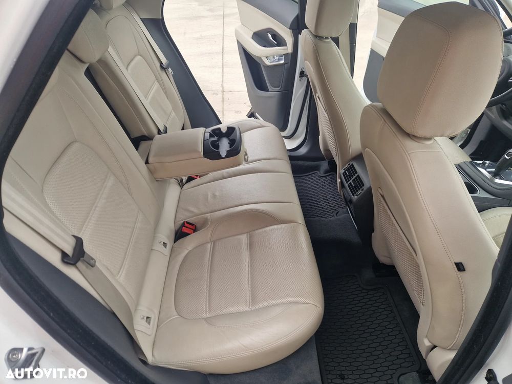 Jaguar E-Pace D150 AWD Base - 14