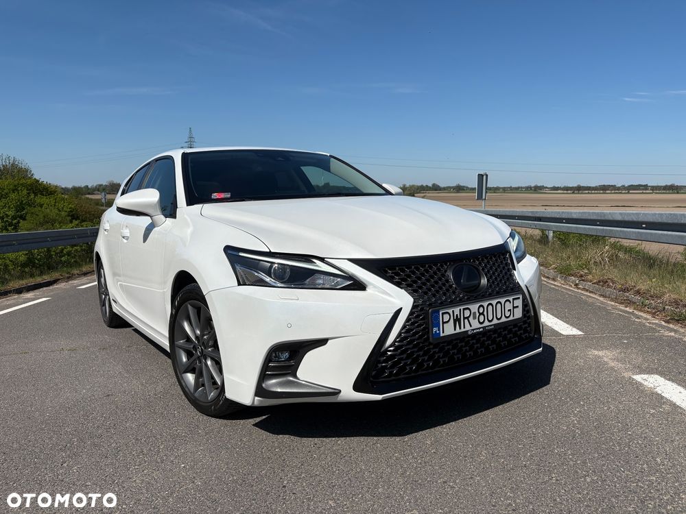 Lexus CT 200h Elegance - 2