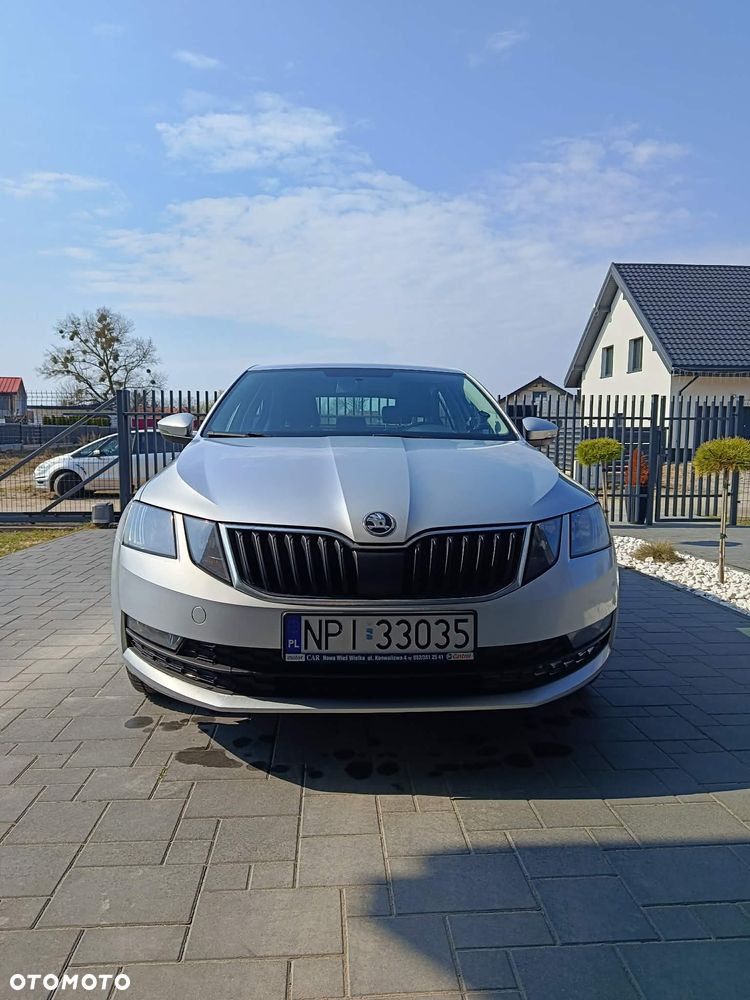 Skoda Octavia 1.6 TDI Active - 9
