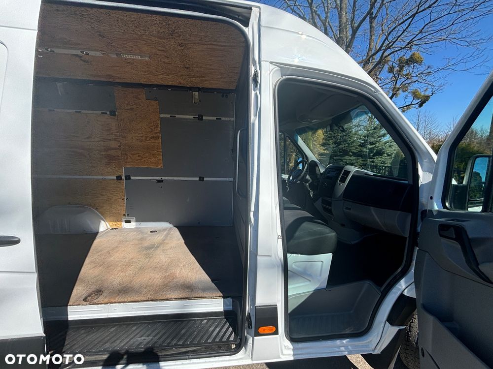 Mercedes-Benz Sprinter - 13