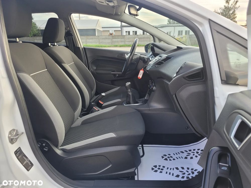 Ford Fiesta - 16