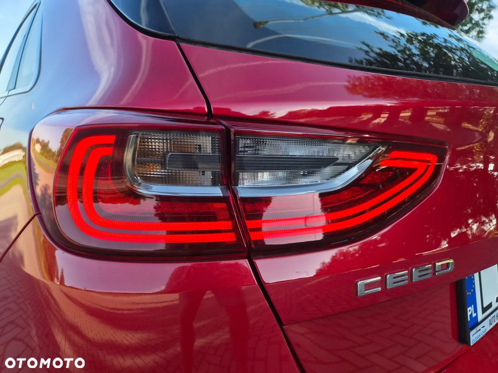 Kia Ceed 1.4 CVVT Dream Team Edition - 23
