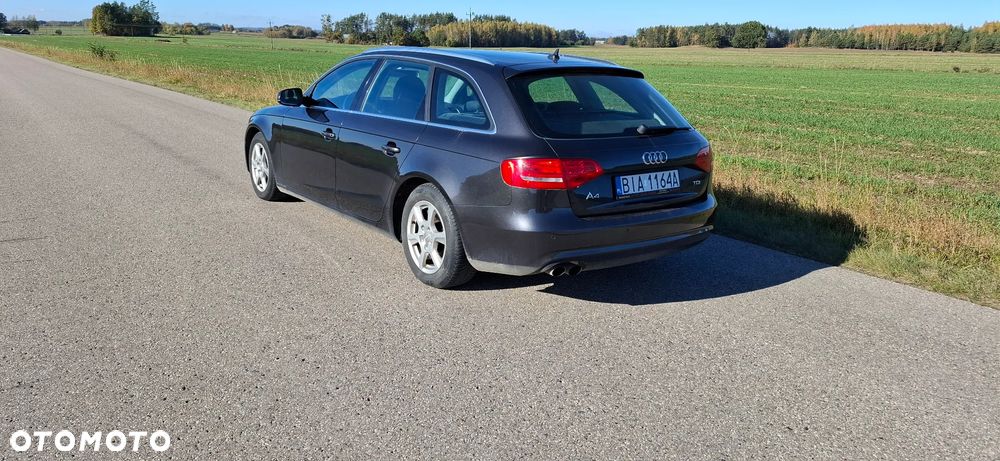 Audi A4 Avant 2.0 TDI e DPF Ambiente - 4