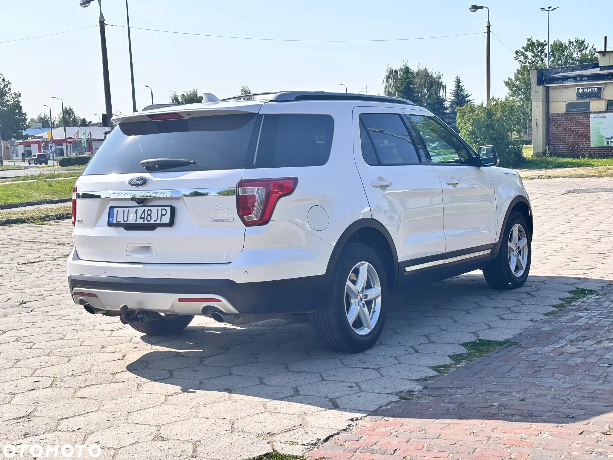 Ford Explorer - 4