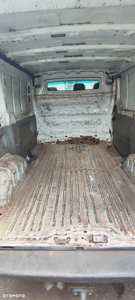 Renault TRAFIC - 9