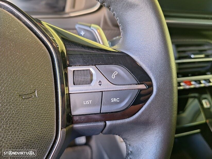 Peugeot 208 1.2 Hybrid Allure e-DCS6 - 18