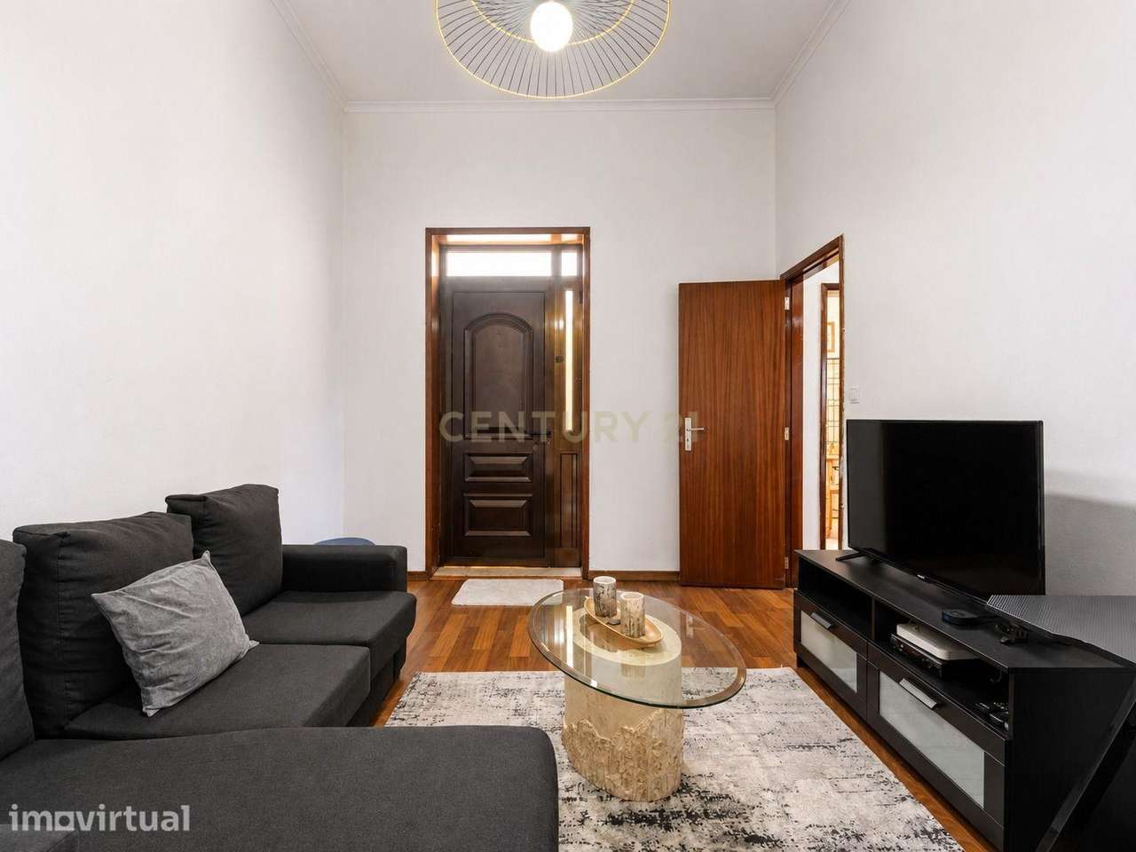 Moradia com 2 Habitações + Espaço para Comércio e Serviços | Baguim do - Grande imagem: 5/60