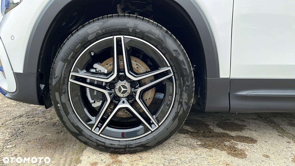 Mercedes-Benz GLB - 20