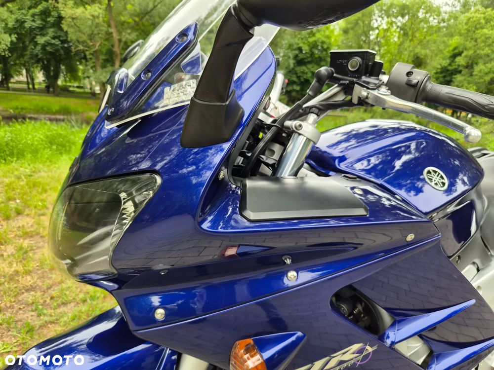 Yamaha FJR - 18