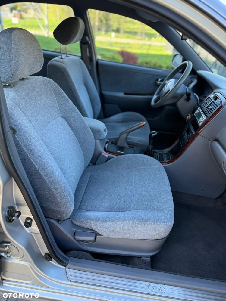 Kia Magentis 2.0 (air4) / Gold - 17