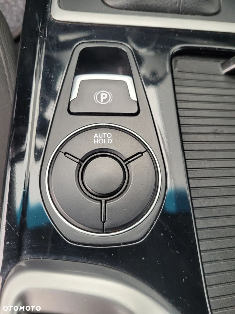 Hyundai i40 i40cw 1.7 CRDi Automatik Fifa World Cup Edition Silver - 12