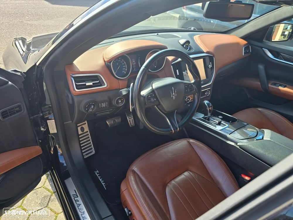Maserati Ghibli Auto - 10