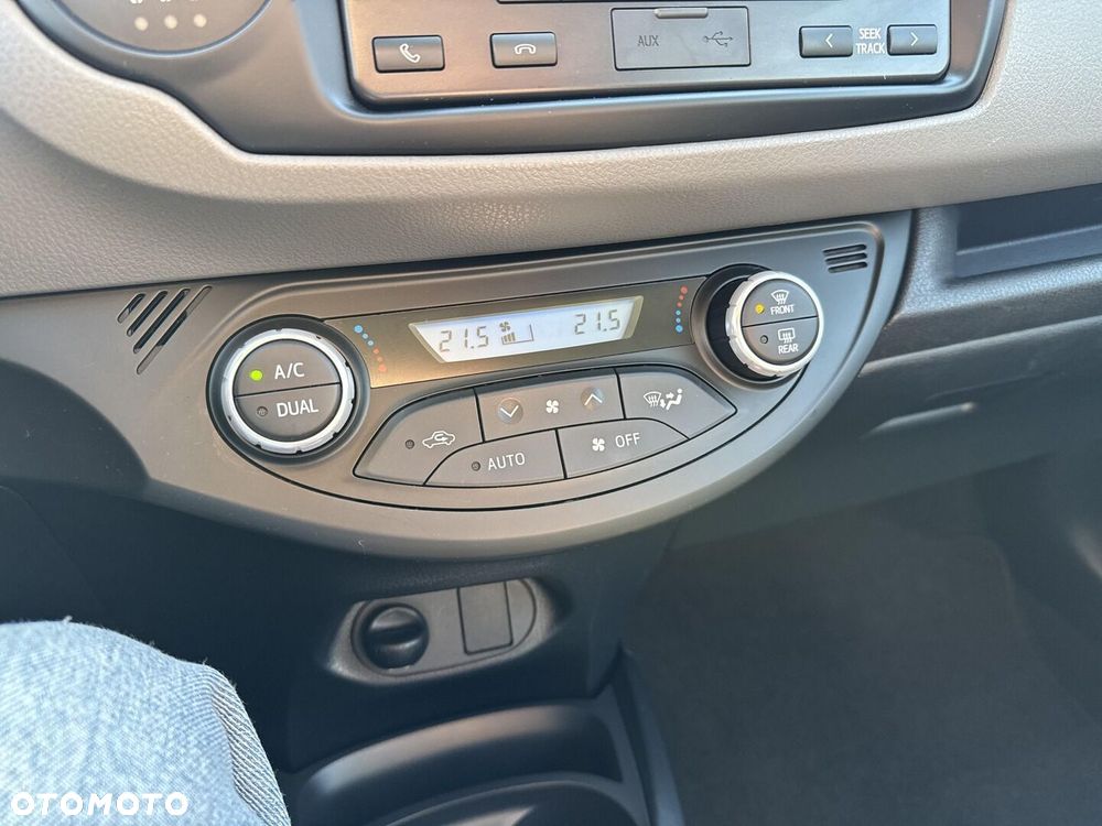 Toyota Yaris - 23