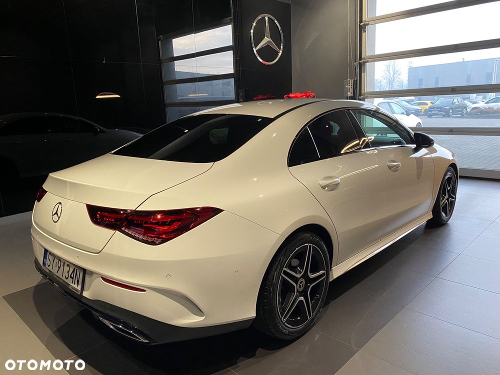 Mercedes-Benz CLA 180 7G-DCT AMG Line - 4