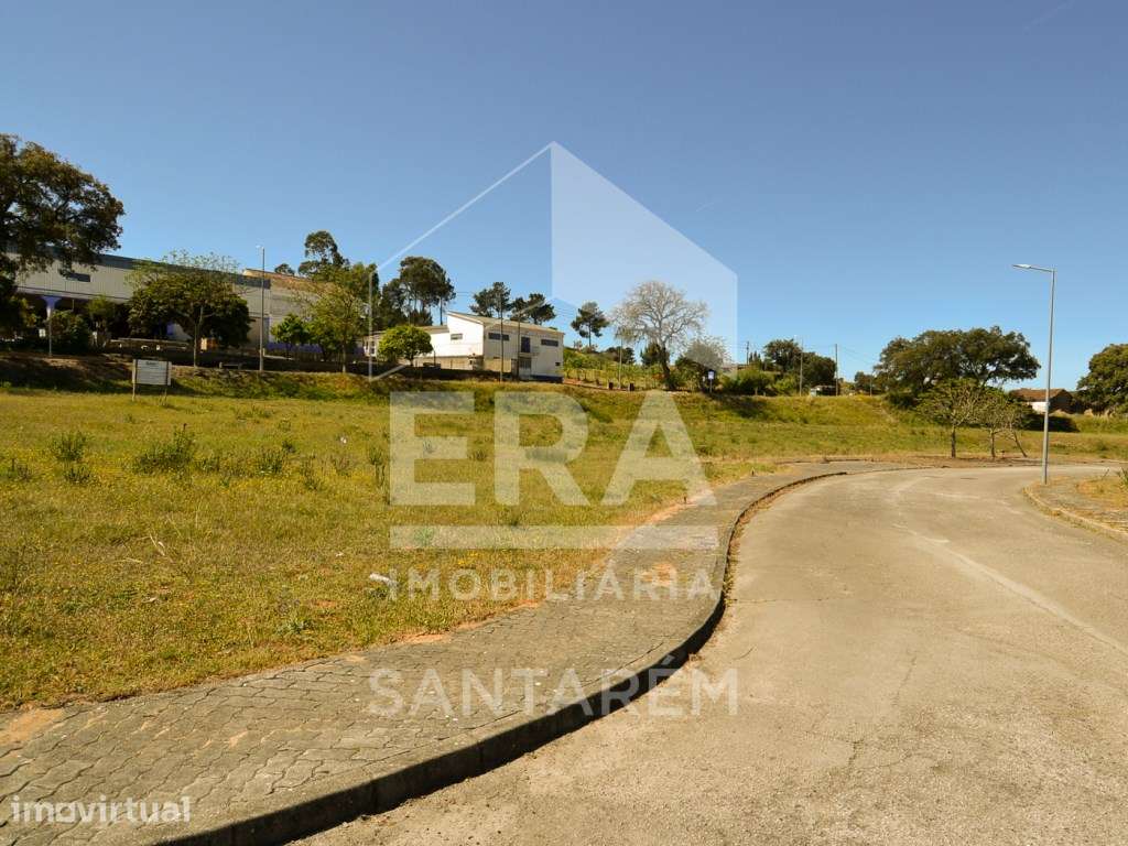 Terreno em zona urbana destinados à construção de moradias. - Grande imagem: 3/8