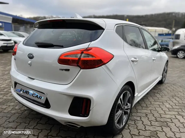 Kia Ceed 1.6 CRDi GT Line - 8