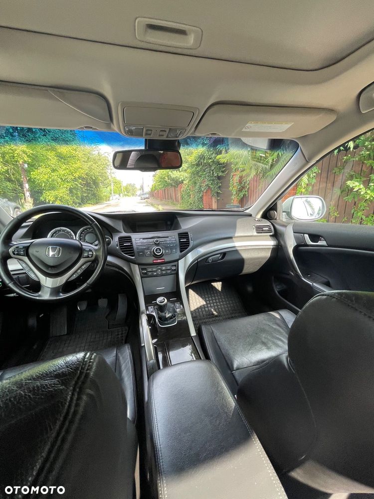 Honda Accord 2.0 Executive - 15