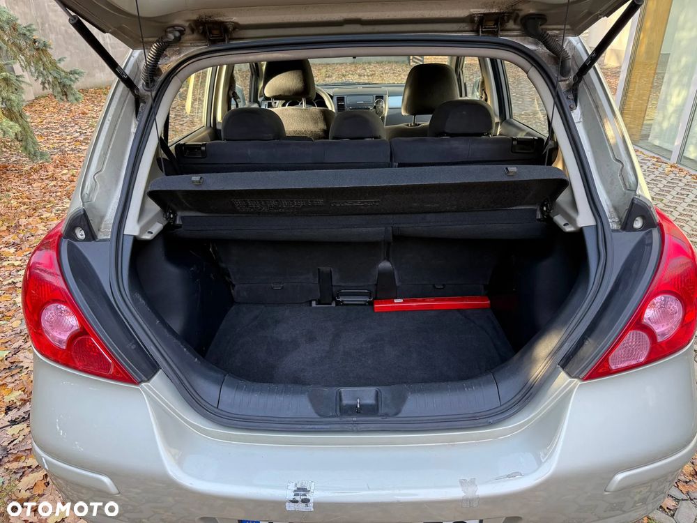 Nissan Tiida 1.6 Visia AC/CD - 12