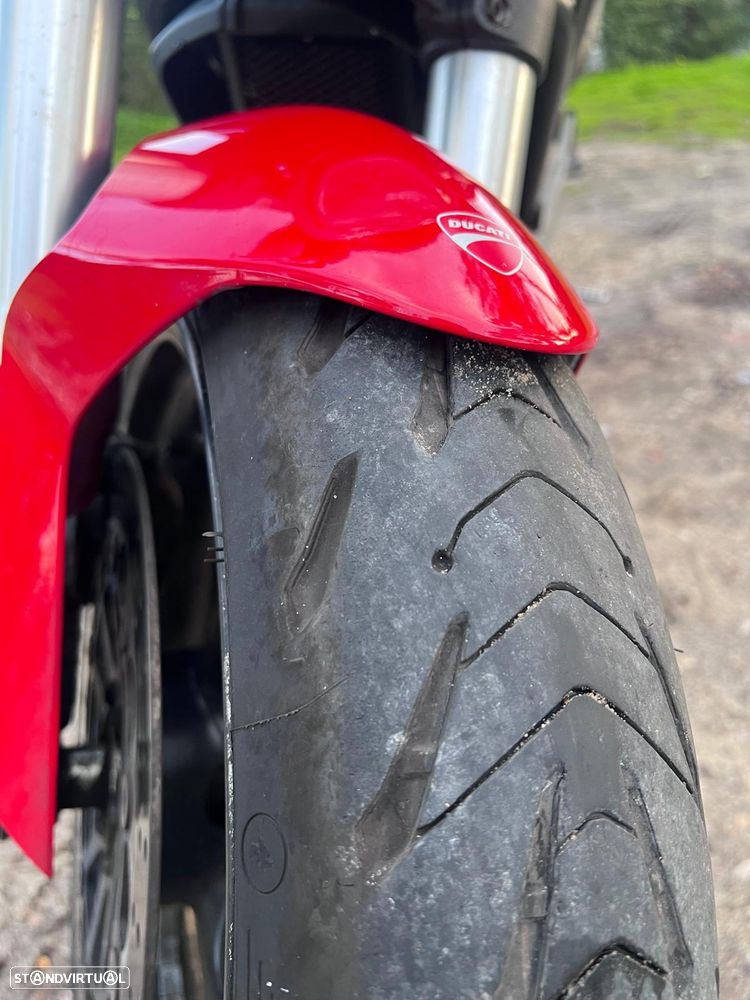 Ducati Monster - 11