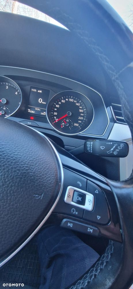 Volkswagen Passat 1.6 TDI (BlueMotion Technology) Comfortline - 18