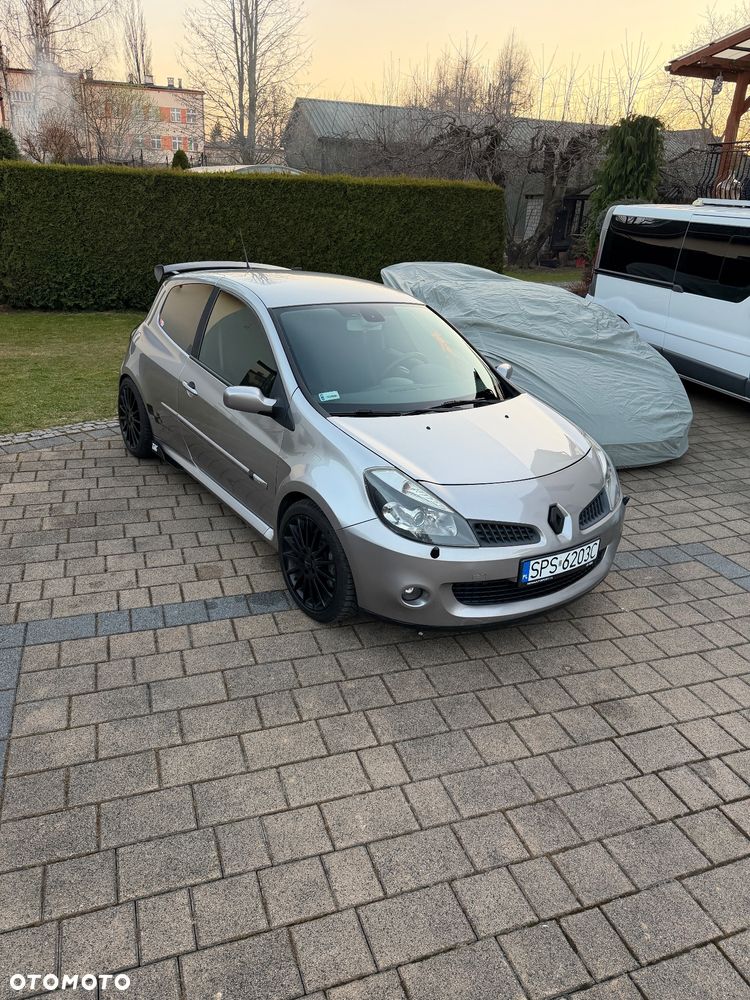 Renault Clio 2.0 16V Sport - 11