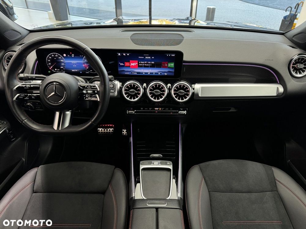 Mercedes-Benz GLB 200 AMG Line 7G-DCT - 14